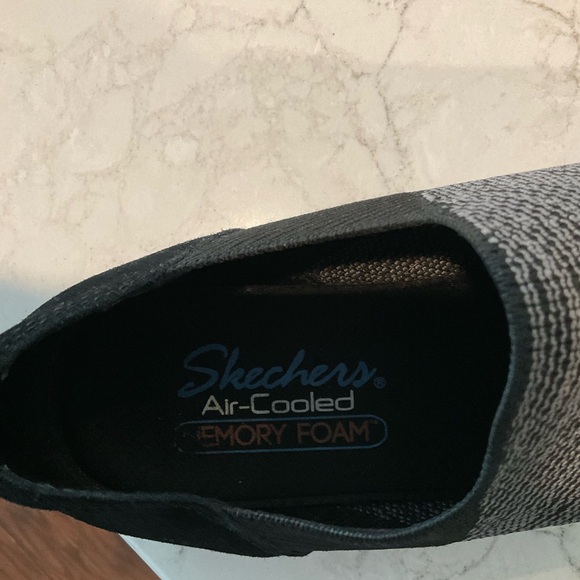 Skechers Air Cooled Memory Foam EUC - Picture 4 of 4